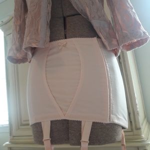 VTG FRENCH GARTER BELT! For PIN UPS!-COPY